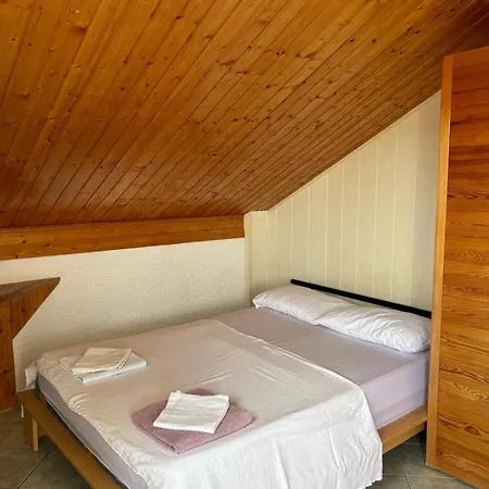 Manda & Marko Juric Guest house